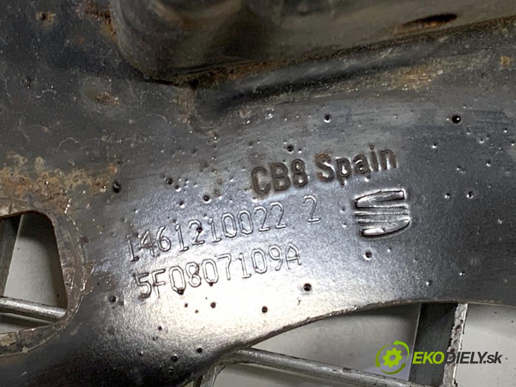 SEAT LEON III liftback 2013 110 kW 2.0 TDI 1968 výztuha nárazníka přední část 5F0807109A (Výztuhy přední)