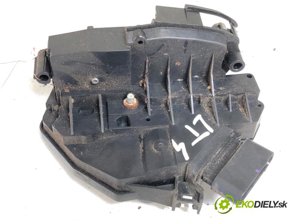 FORD FIESTA MK7 liftback 2014 60 kW 1.25 1242 zámok dveře levý zadní část AM5A-R26413-AE