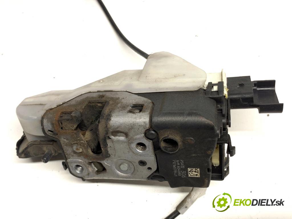 CITROEN C3 II liftback 2011 50 kW 1.4 HDi 70 1398 zámok dveře levý přední část PSA732306
