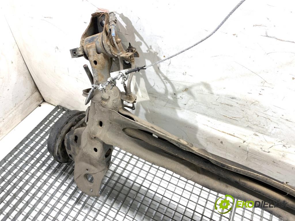 CITROEN C3 II liftback 2011 50 kW 1.4 HDi 70 1398 výztuha zadní část