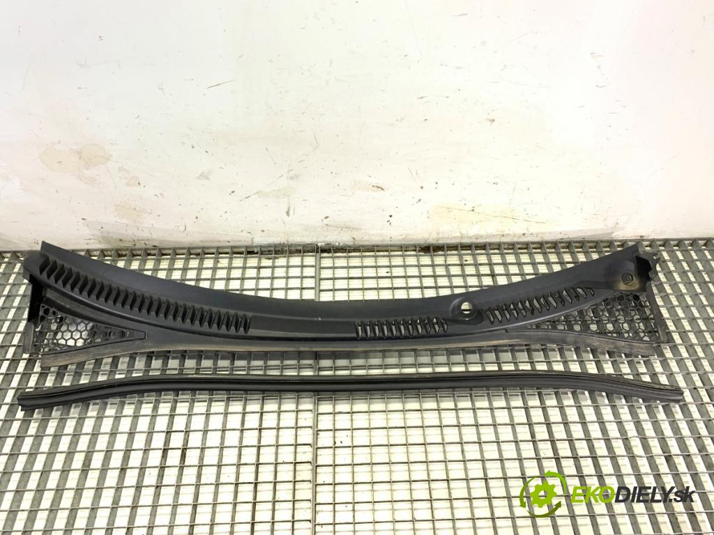 CITROEN C3 II liftback 2011 50 kW 1.4 HDi 70 1398 torpédo plast pod čelní okno 9684150580 (Torpéda)
