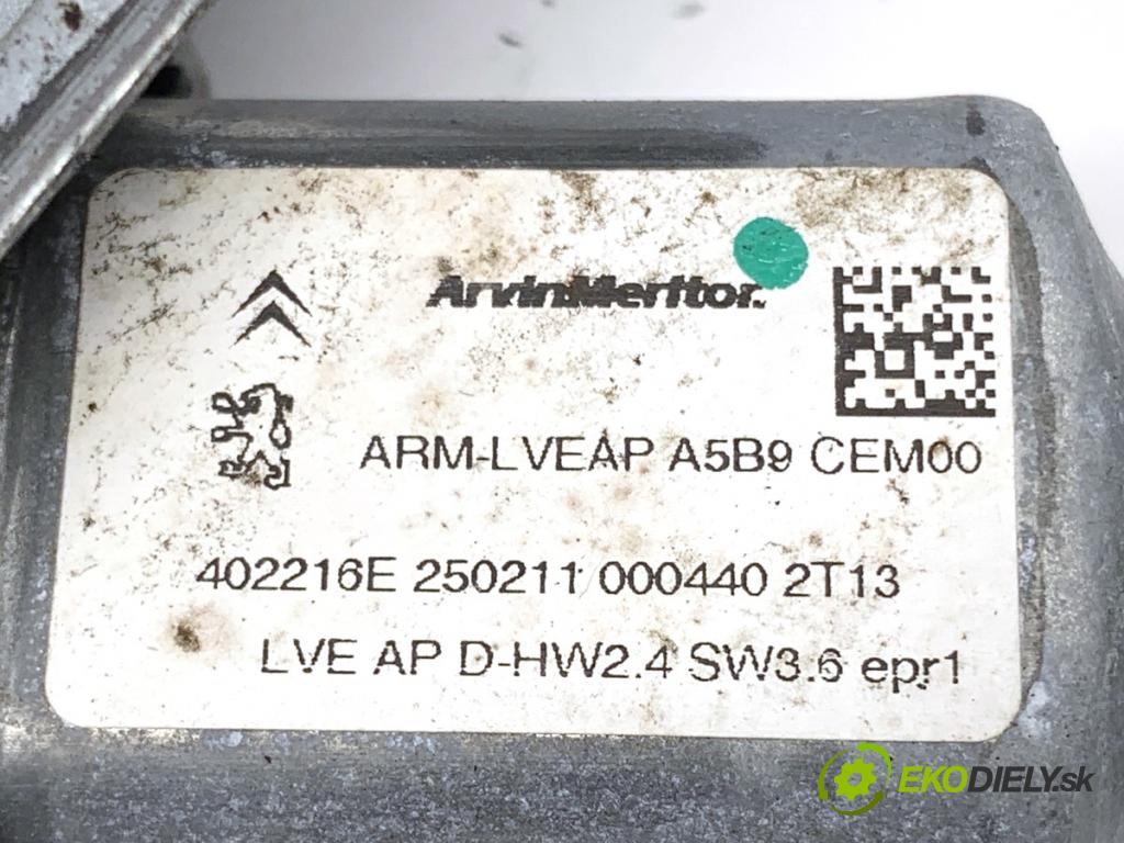 CITROEN C3 II liftback 2011 50 kW 1.4 HDi 70 1398 mechanismus okna pravý přední část