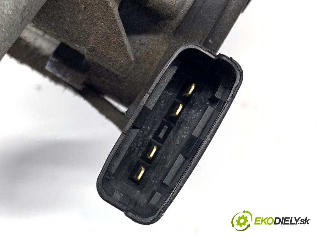 CITROEN C3 II liftback 2011 50 kW 1.4 HDi 70 1398 Mechanizmus stieračov predný  (Motorček stieračov predný)