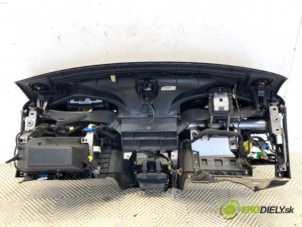 CITROEN C3 II liftback 2011 50 kW 1.4 HDi 70 1398 Palubná doska VANKÚŠ: spolujazdca