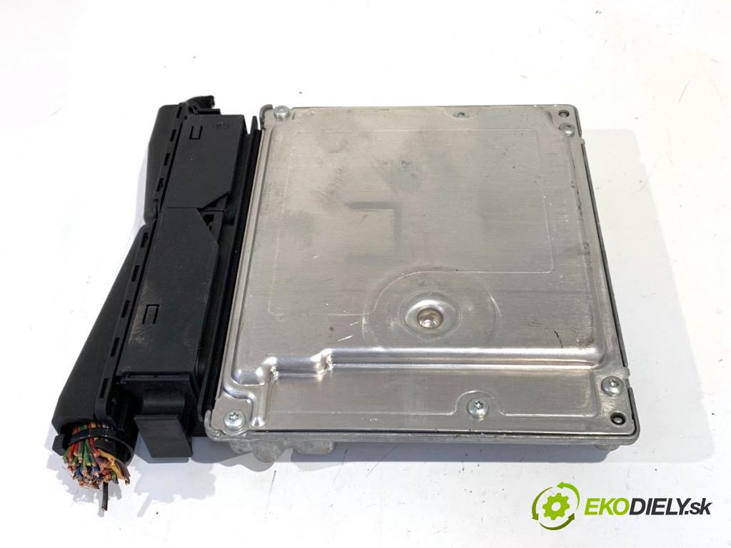 MERCEDES-BENZ W211 sedan 2004 110 kW E 220 CDI (211.006) 2148 riadiaca jednotka Motor 6461538779 0281011623 (Riadiaca jednotka)