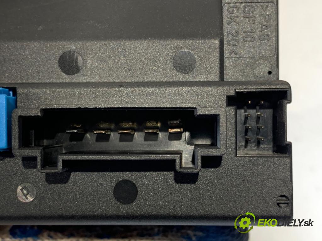 MERCEDES-BENZ W211 sedan 2004 110 kW E 220 CDI (211.006) 2148 spinačka 2115451408 (Spínacia skrinka)