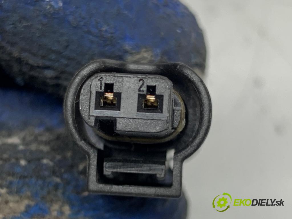 MERCEDES-BENZ W211 sedan 2004 110 kW E 220 CDI (211.006) 2148 Snímač teploty spalín A0051531028 (Snímač)