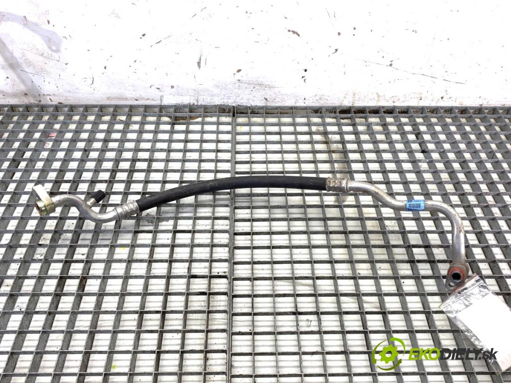 FORD FIESTA MK7 liftback 2014 60 kW 1.25 1242 rúrka klimatizace C1B1-19F618-EC (Rozvody klimatizace)