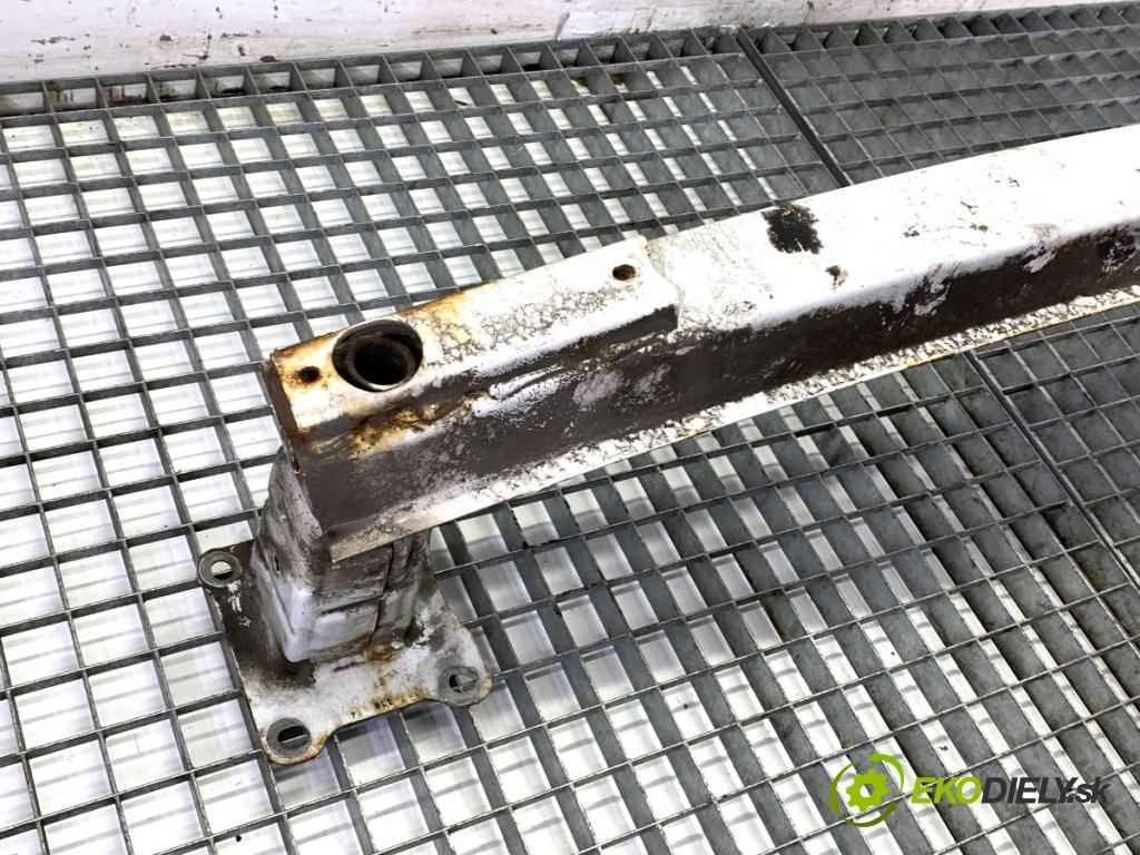 SKODA SUPERB II Kombi 2014 103 kW 2.0 TDI 16V 1968 výztuha nárazníka zadní část  (Výztuhy zadní)