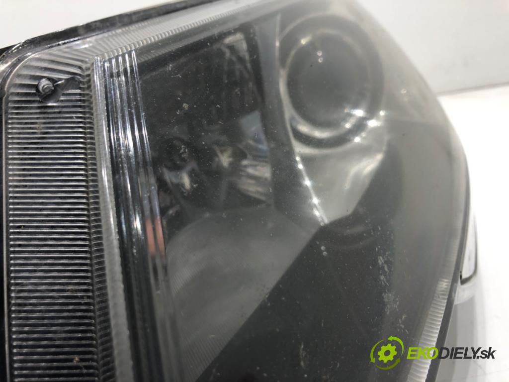 SKODA SUPERB II Kombi 2014 103 kW 2.0 TDI 16V 1968 Svetlomet ľavy predný 3T1941015F