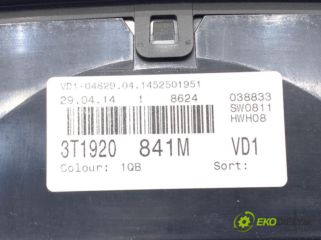 SKODA SUPERB II Kombi 2014 103 kW 2.0 TDI 16V 1968 Prístrojovka 3T1920841M (Prístrojová doska)