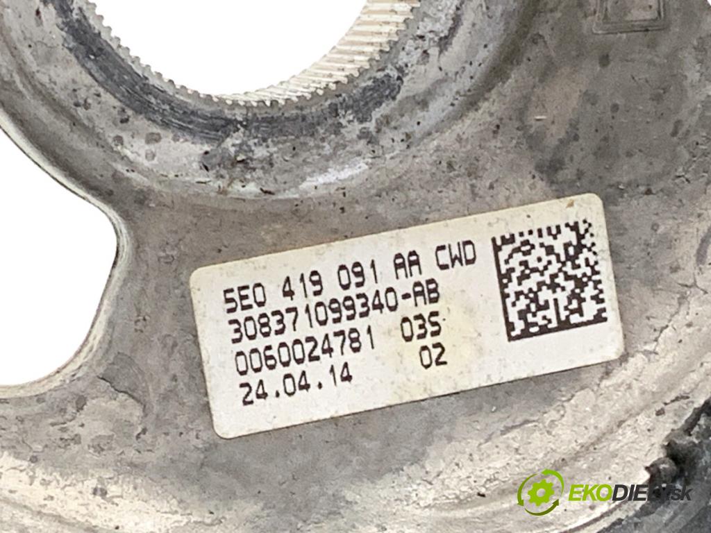 SKODA SUPERB II Kombi 2014 103 kW 2.0 TDI 16V 1968 Volant 5E0419091AA (Volant)