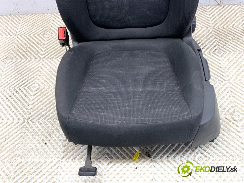 SKODA SUPERB II Kombi 2014 103 kW 2.0 TDI 16V 1968 Sedadlo ľavy predný