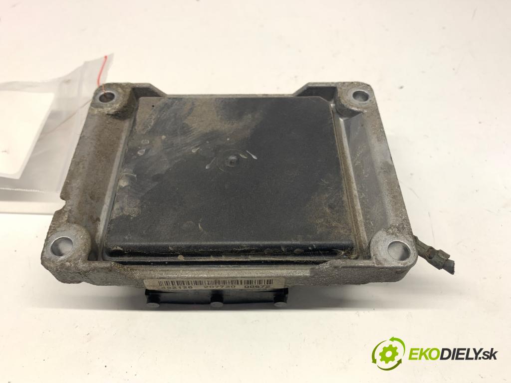 OPEL CORSA C liftback 2004 44 kW 1.0 (F08, F68) 998 riadiaca jednotka Motor 24420558 (Riadiaca jednotka)