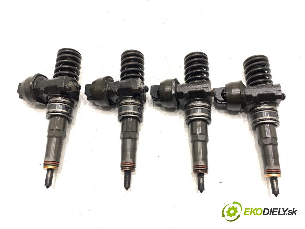 VW PASSAT B6 Kombi 2006 103 kW 2.0 TDI 1968 vstrekovače 038130073BQ