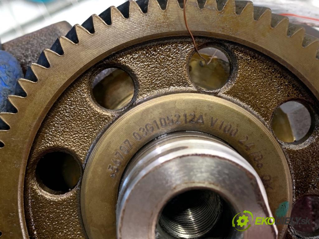 VW PASSAT B6 Kombi 2006 103 kW 2.0 TDI 1968 Kardaň, hriadeľ KLIKA: 38AA (Blok motora ostatné)