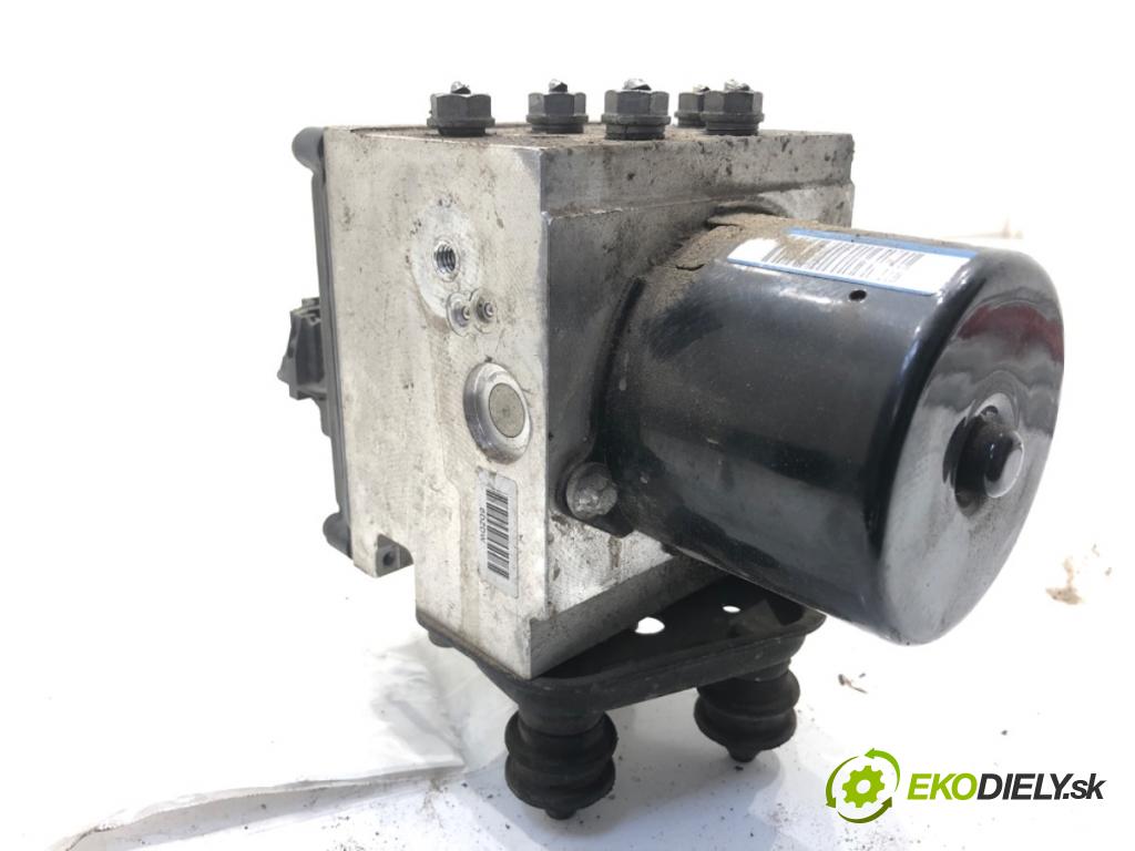 VW PASSAT B6 Kombi 2006 103 kW 2.0 TDI 1968 Pumpa ABS 3C0614095P (Pumpa ABS)