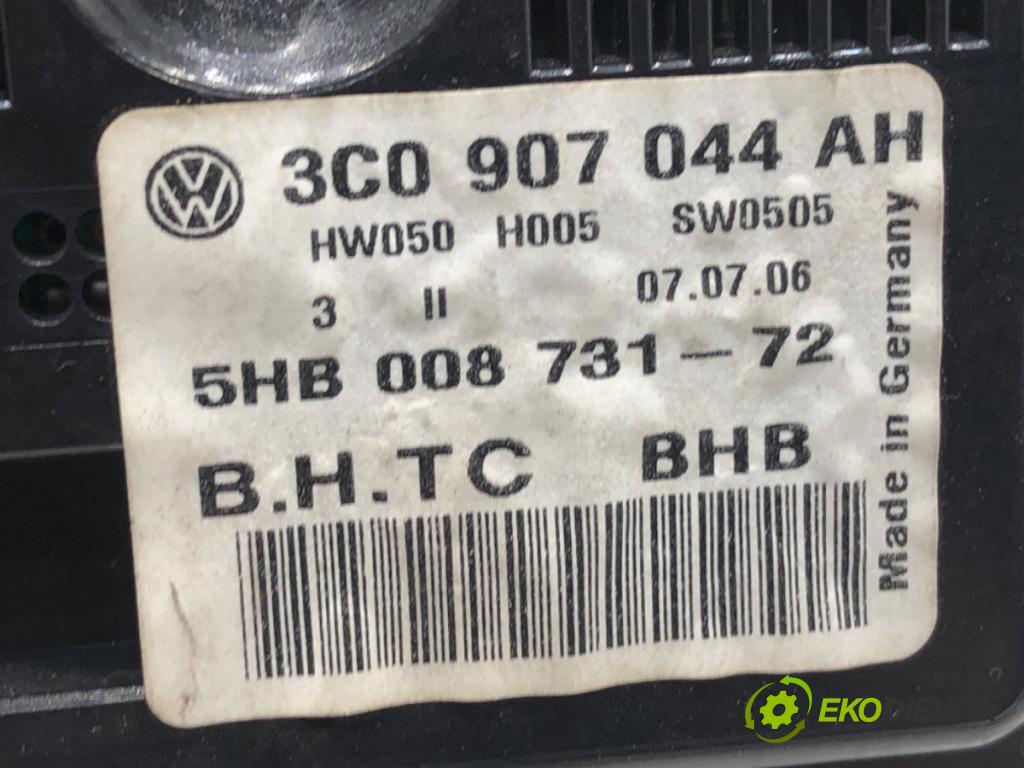 VW PASSAT B6 Kombi 2006 103 kW 2.0 TDI 1968 Panel ovládania kúrenia 3C0907044AH (Prepínacie páčky pod volantom)