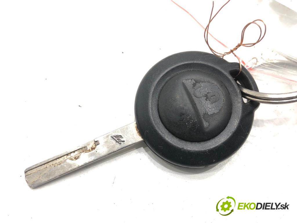 MITSUBISHI COLT VI liftback 2007 70 kW 1.3 1332 spinačka MR587813 (Spínacia skrinka)