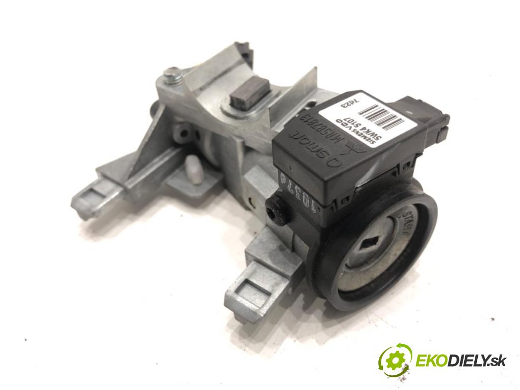 MITSUBISHI COLT VI liftback 2007 70 kW 1.3 1332 spinačka MR587813 (Spínacia skrinka)