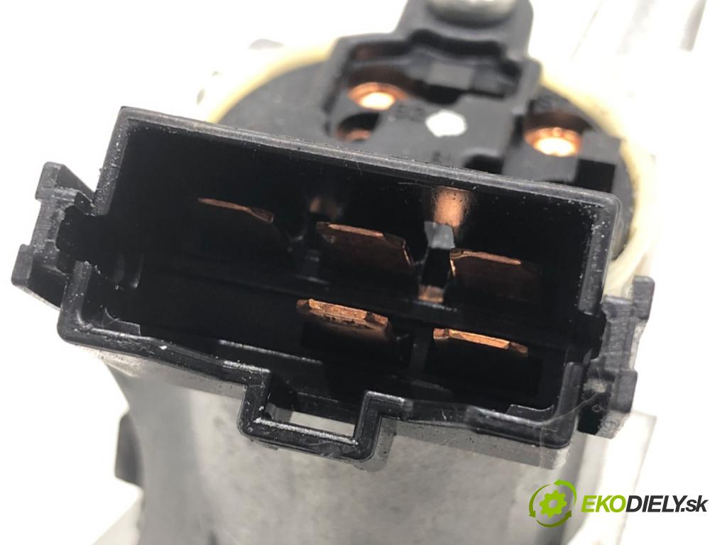 MITSUBISHI COLT VI liftback 2007 70 kW 1.3 1332 spinačka MR587813 (Spínacia skrinka)