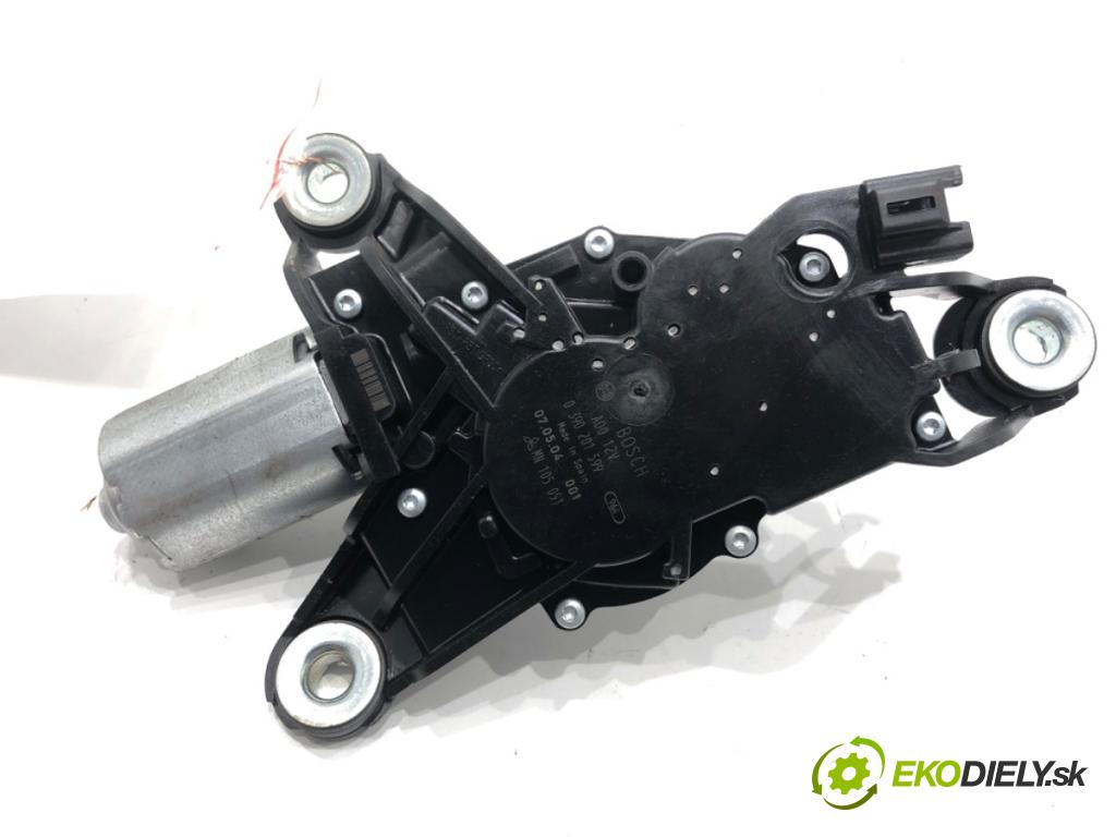 MITSUBISHI COLT VI liftback 2007 70 kW 1.3 1332 motor stěračů zadní část 0390201599
