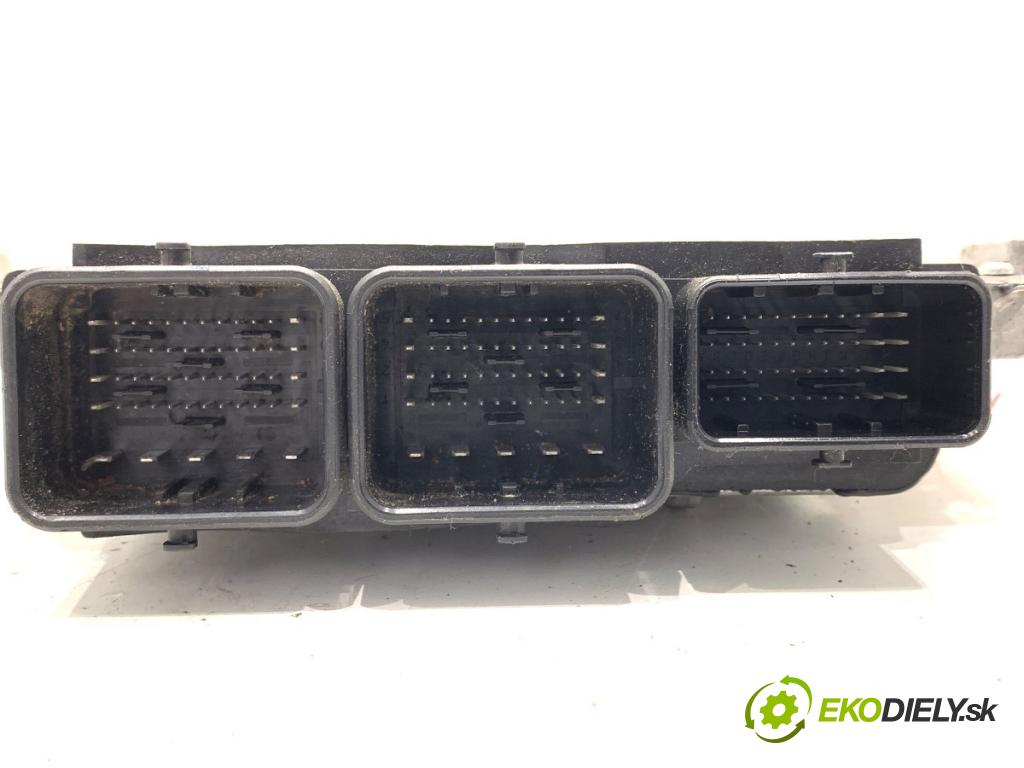 FORD KUGA I SUV 2012 100 kW 2.0 TDCi 1997 riadiaca jednotka Motor AV41-12A650-CM (Riadiaca jednotka)