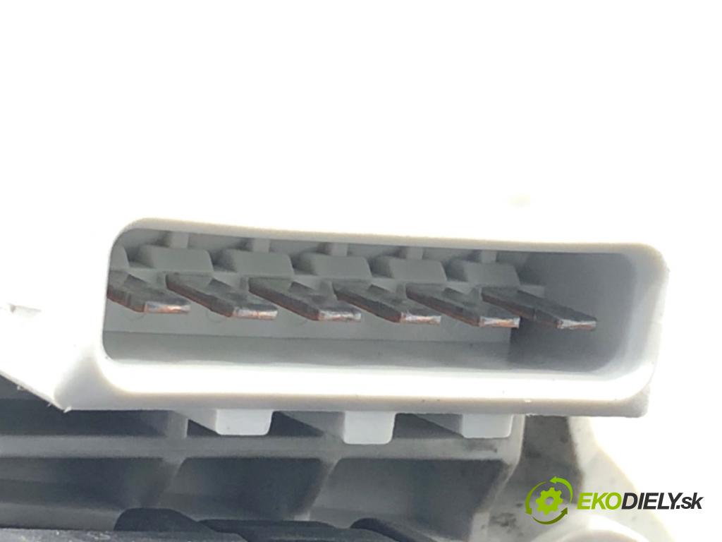 VOLVO XC90 I SUV 2004 200 kW T6 AWD 2922 Potenciometer plynu 30683520 (Potenciometer plynového pedálu)