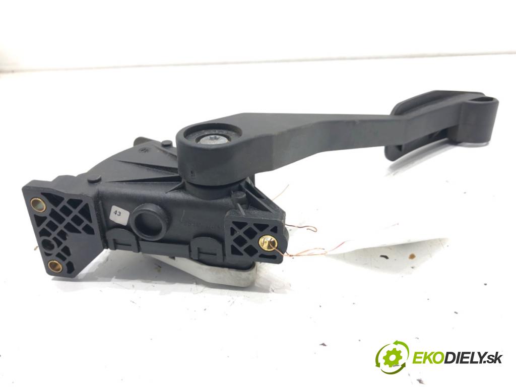 VOLVO XC90 I SUV 2004 200 kW T6 AWD 2922 Potenciometer plynu 30683520 (Potenciometer plynového pedálu)