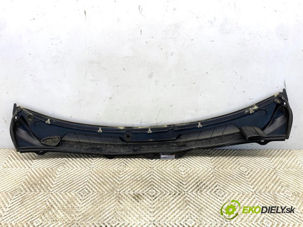 VOLVO XC90 I SUV 2004 200 kW T6 AWD 2922 torpédo plast pod čelní okno 08620987 (Torpéda)