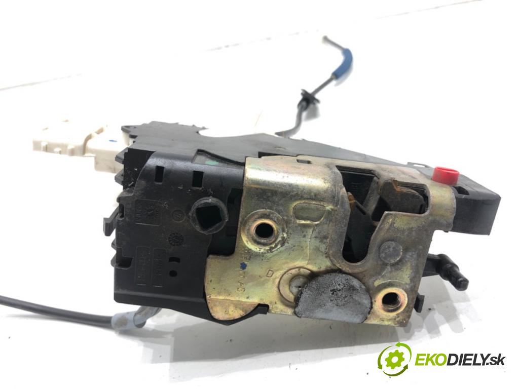 CITROEN C4 I liftback 2005 65 kW 1.4 16V 1360 zámok dveře pravý zadní část 9647175080