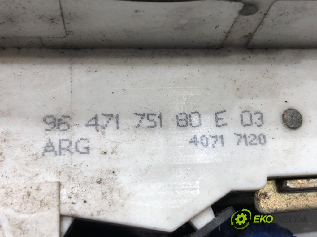 CITROEN C4 I liftback 2005 65 kW 1.4 16V 1360 zámok dveře levý zadní část 9647175180