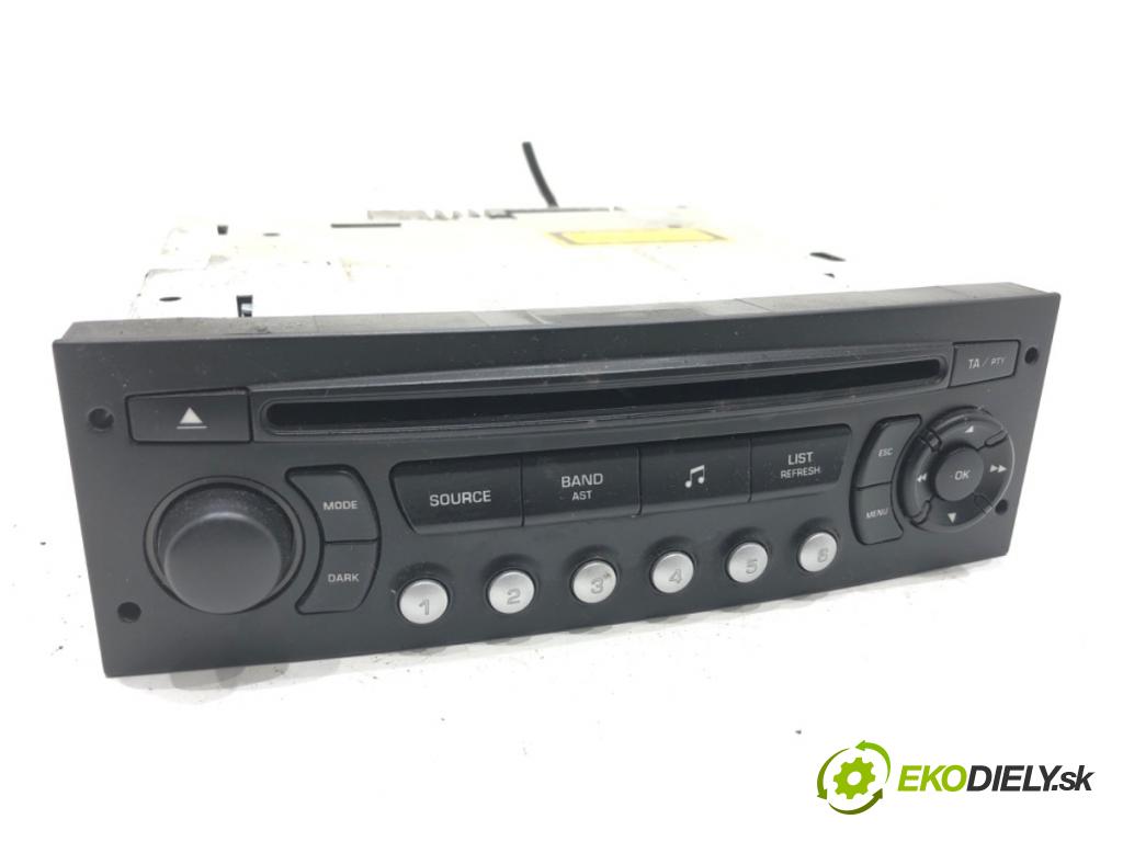 CITROEN C4 I liftback 2005 65 kW 1.4 16V 1360 RADIO  (Audio zařízení)