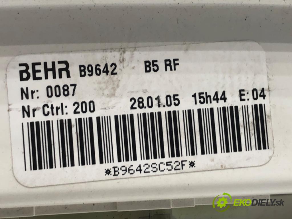 CITROEN C4 I liftback 2005 65 kW 1.4 16V 1360 Panel ovládaní topení B9642 (Ovládaní topení a přepínače)