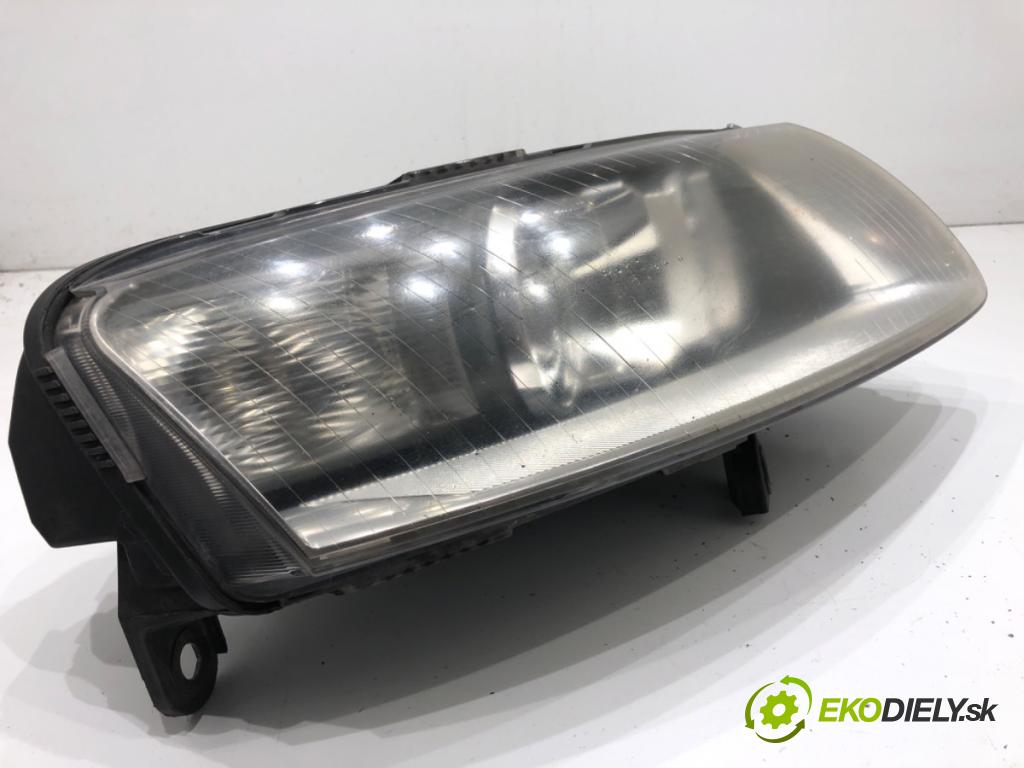 AUDI A6 C6 Kombi 2006 165 kW 3.0 TDI quattro 2967 Svetlomet pravy predný XENON