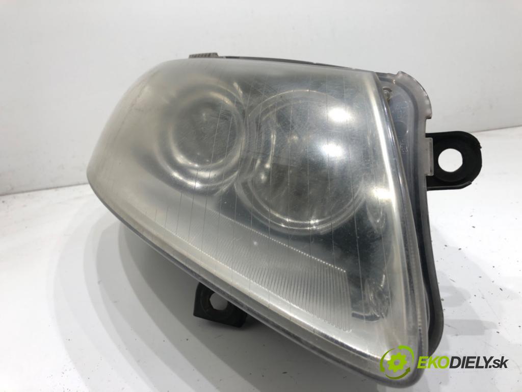 AUDI A6 C6 Kombi 2006 165 kW 3.0 TDI quattro 2967 Svetlomet pravy predný XENON