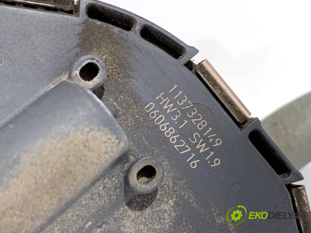 AUDI A6 C6 Kombi 2006 165 kW 3.0 TDI quattro 2967 Mechanizmus stieračov predný 4F1955119 (Motorček stieračov predný)