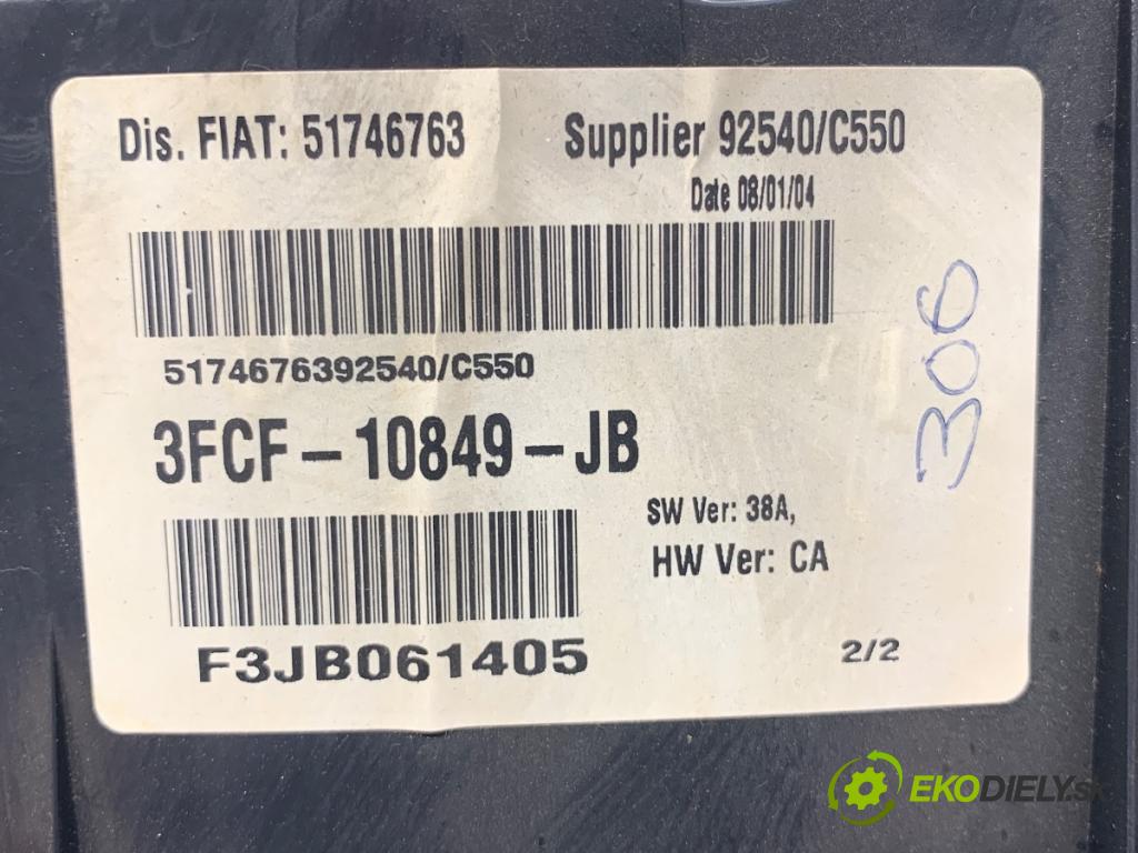 FIAT STILO liftback 2004 85 kW 1.9 JTD (192_XE1A) 1910 Prístrojovka 3FCF-10849-JB (Prístrojová doska)