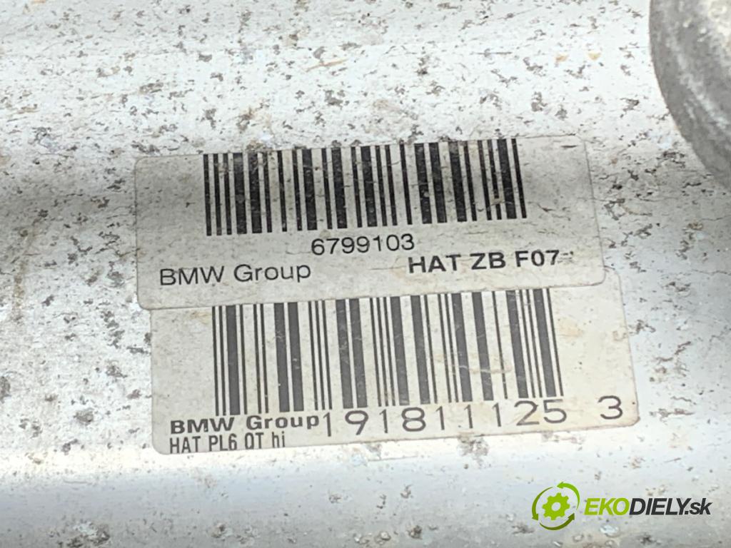 BMW F06 coupe 2015 330 kW 650 i xDrive 4395 výztuha zadní část 6799103