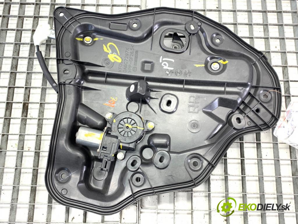 MAZDA 2 DL liftback 2018 66 kW 1.5 SKYACTIV-G 1496 mechanismus okna pravý zadní část DA6C7297X