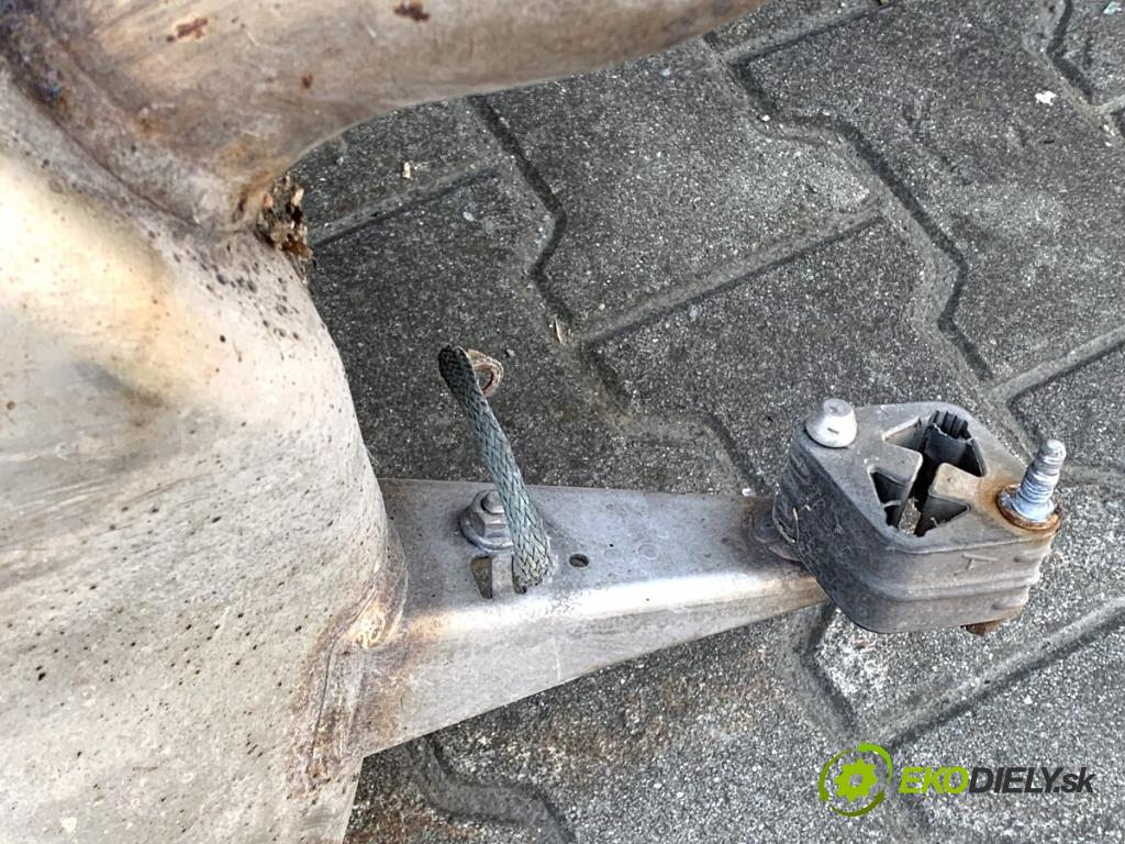 BMW F06 coupe 2015 330 kW 650 i xDrive 4395 Tlumič VYČERPAT: 7628070 7629376