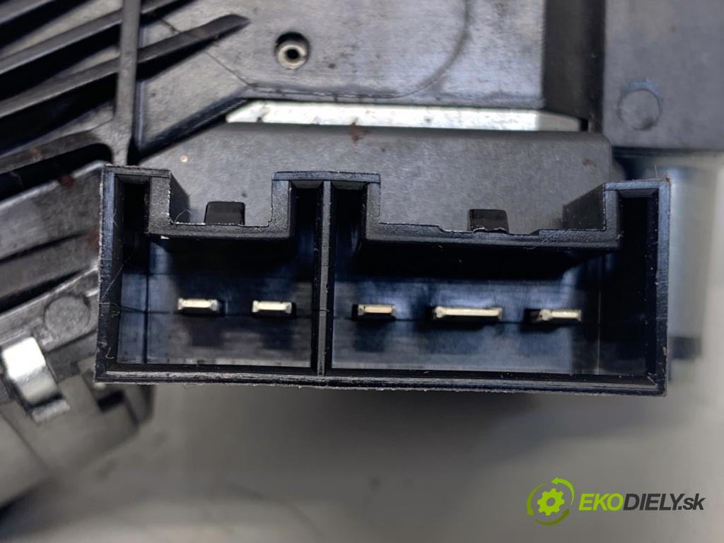 FIAT TIPO Kombi 2020 70 kW 1.4 (356WXA1B) 1368 spinačka 00519773450 (Spínacia skrinka)