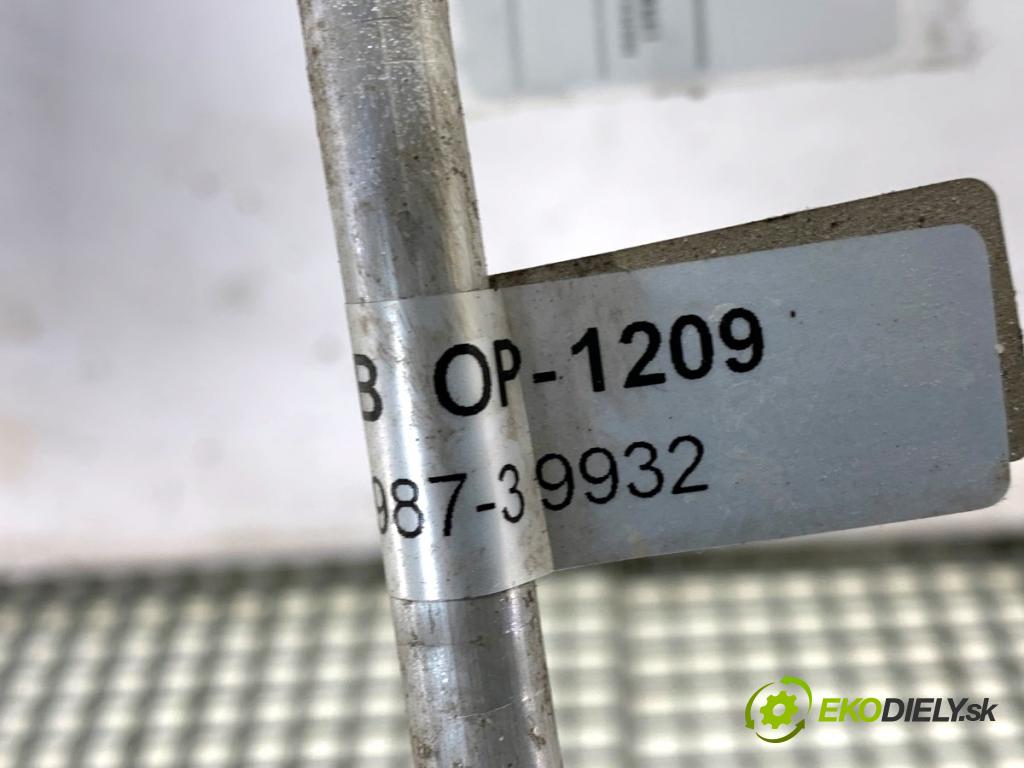 FIAT TIPO Kombi 2020 70 kW 1.4 (356WXA1B) 1368 rúrka klimatizácie 51986987 (Rúrka klimatizácie)