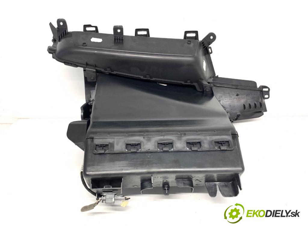 OPEL ZAFIRA C nadwozie wielkoprzestrzenne (MPV) 2014 96 kW 2.0 CDTi (75) 1956 Priehradka, kastlík spolujazdca horný 13351704