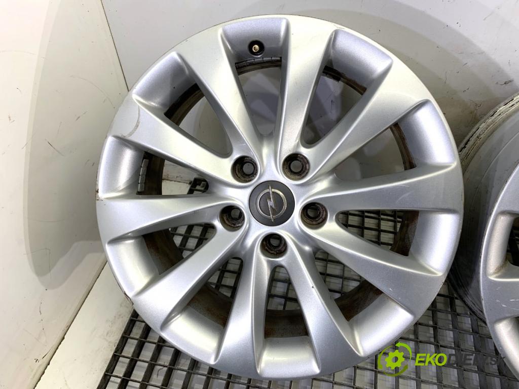 OPEL ZAFIRA C nadwozie wielkoprzestrzenne (MPV) 2014 96 kW 2.0 CDTi (75) 1956 disky hlinikové 17 5X115 ET 44 CENTRUM 70,2 0P068