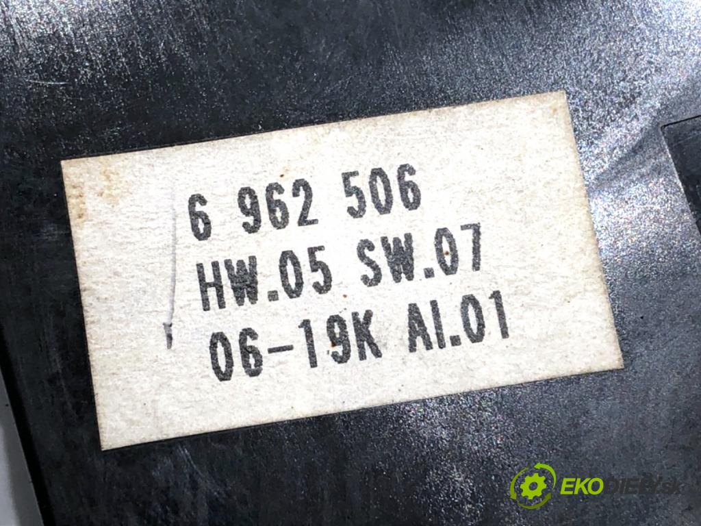 BMW E53 SUV 2006 160 kW 3.0 d 2993 Prepínač okien 6962506 (Prepínacie páčky pod volantom)