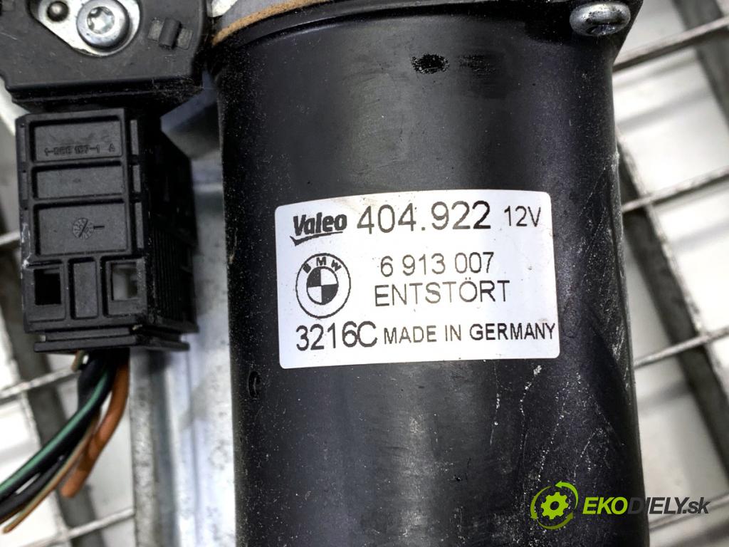 BMW E53 SUV 2006 160 kW 3.0 d 2993 mechanismus stěračů přední část 7111536 (Motorky stěračů)