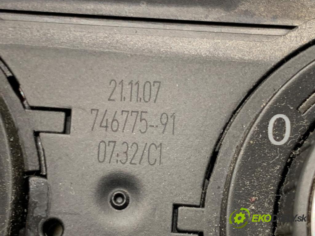 VW PASSAT B6 sedan 2007 103 kW 2.0 TDI 1968 Panel ovládania kúrenia  (Prepínacie páčky pod volantom)
