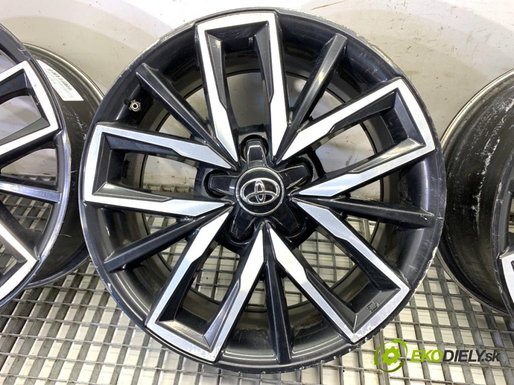 TOYOTA COROLLA E21 Kombi 2020 112 kW 2.0 Hybrid (MZEH12) 1987 disky hliníkové 17" 7,5 5X114,3 60,1 ET 40 PW457-02008