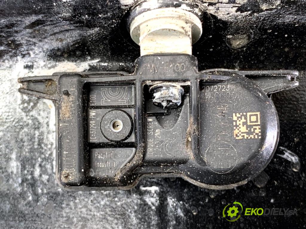 TOYOTA COROLLA E21 Kombi 2020 112 kW 2.0 Hybrid (MZEH12) 1987 disky hliníkové 17" 7,5 5X114,3 60,1 ET 40 PW457-02008